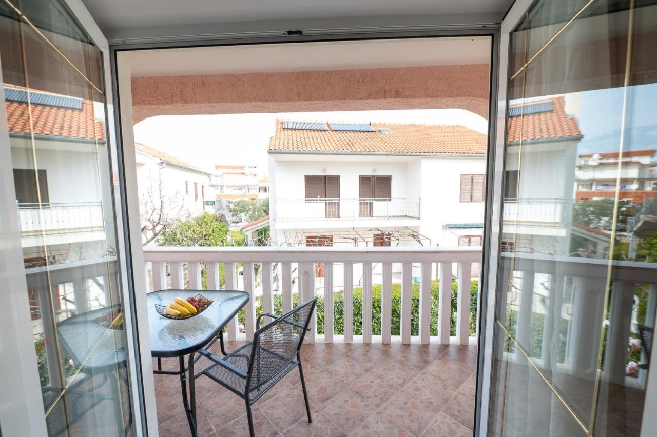 Apartmani Marin No1. Vodice Exterior foto