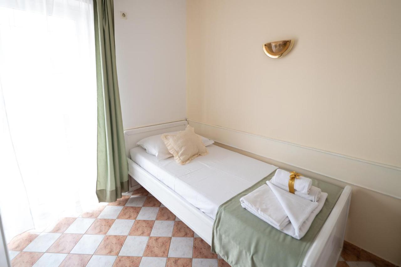 Apartmani Marin No1. Vodice Exterior foto